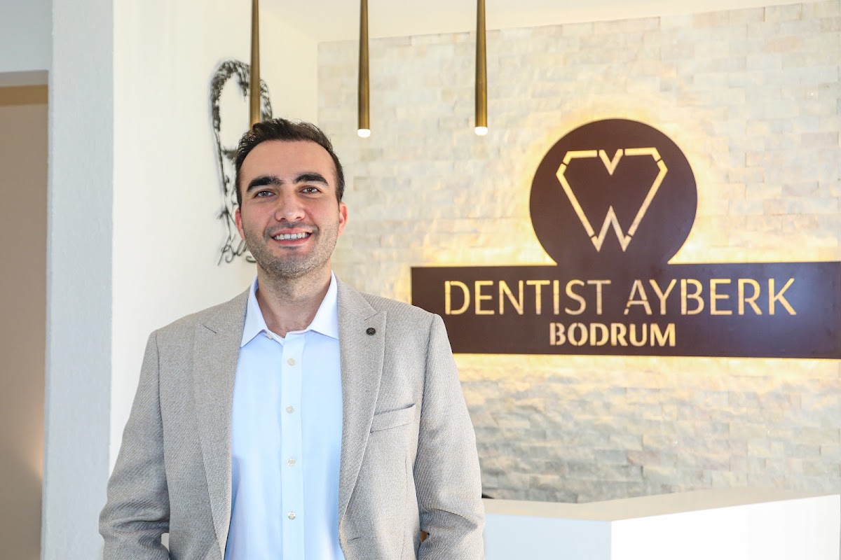 Bodrum Diş Hekimi Ayberk Şafak Benli - dental clinic in Bodrum, Turkey