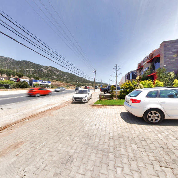 Huriye Aras International Dental Clinic- İMPLANT TEDAVİSİ -HOLLYWOOD SMİLE-GÜLÜŞ TASARIMI DİŞKLİNİĞİ Bodrum