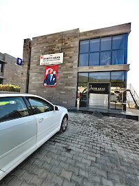 Huriye Aras International Dental Clinic- İMPLANT TEDAVİSİ -HOLLYWOOD SMİLE-GÜLÜŞ TASARIMI DİŞKLİNİĞİ Bodrum