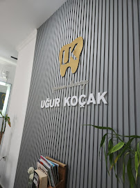 Diş Hekimi Uğur Koçak