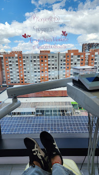 Doctora Veronica Diseño de Sonrisa en Bogotá Carillas de Porcelana Implantes Dentales Ortodoncia Invisalign