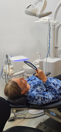 Clinica Dental Smile Makeover Cartagena l Odontólogos Cartagena l Fluent English
