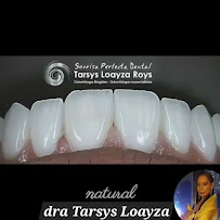 Dra. Tarsys Loayza, Odontólogo