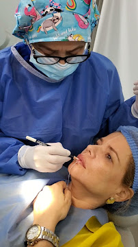 Oprem Dental Clínica odontológica especializada / Dra. Maria Molina / Dra. Karen Bustos