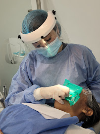 Oprem Dental Clínica odontológica especializada / Dra. Maria Molina / Dra. Karen Bustos