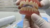 Dental Implant Plus - Odontología, Implantes, Ortodoncia, Diseño Sonrisa in Barranquilla, Colombia