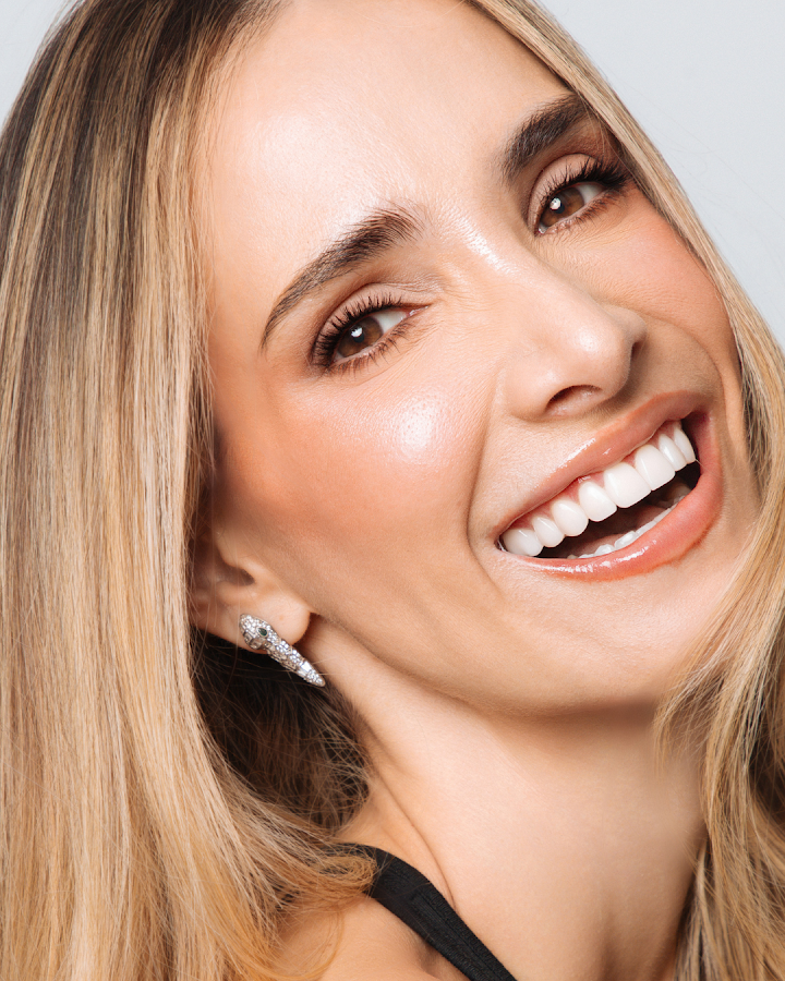 Sonrisa Italiana - Daniel Zabaleta - Porcelain Veneers - dental clinic in Barranquilla, Colombia