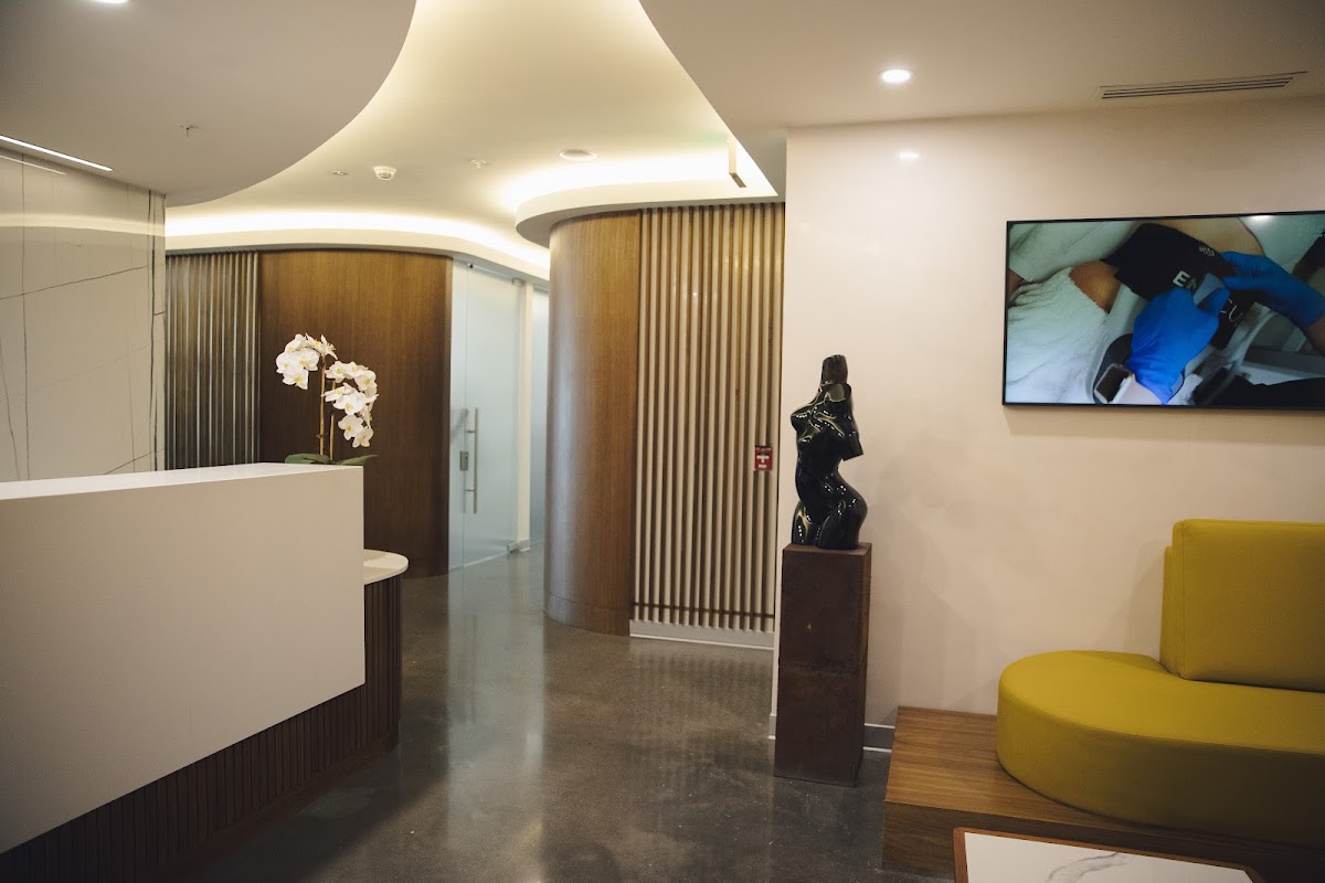 DENTAL AVENUE - dental clinic in Escazu, Costa Rica