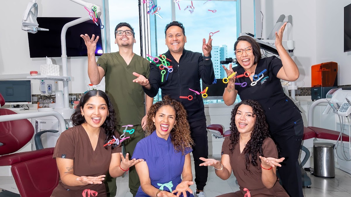 Cosmética Dental Cancún - dental clinic in Cancun, Mexico