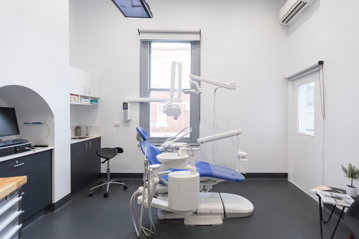 Abbotsford Dental Clinic - dental clinic in Melbourne, Australia