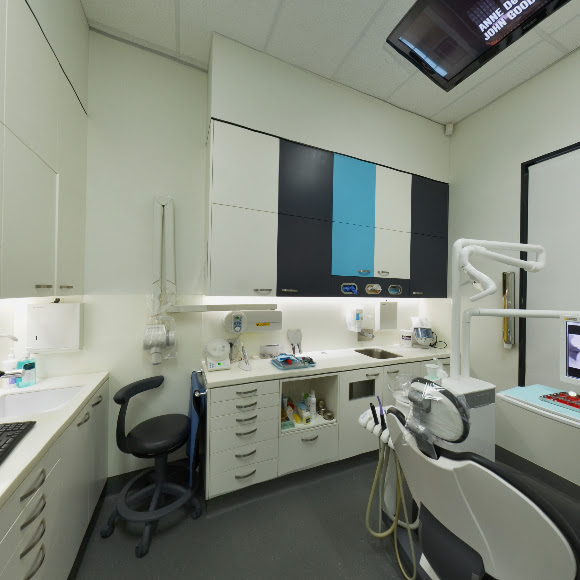 Family Dental Clinic West End