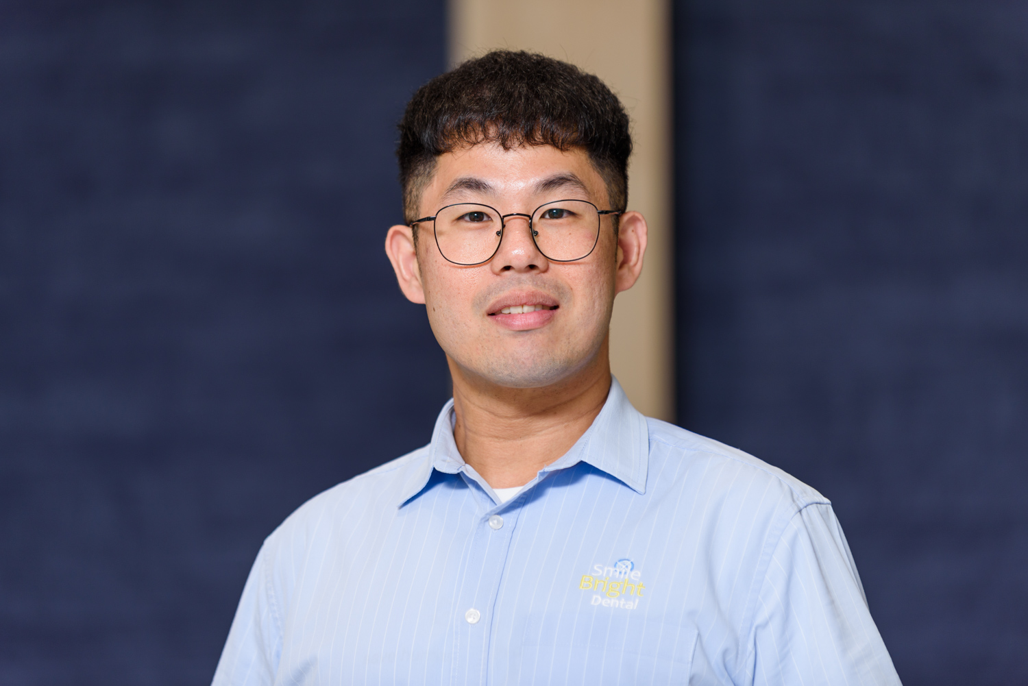 Dentist Yoon Lee - Implants, restorative, pediatric dentistry, periodontal health