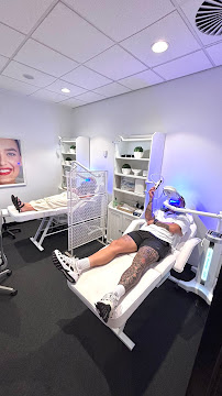 White and Bright: Teeth Whitening Studios