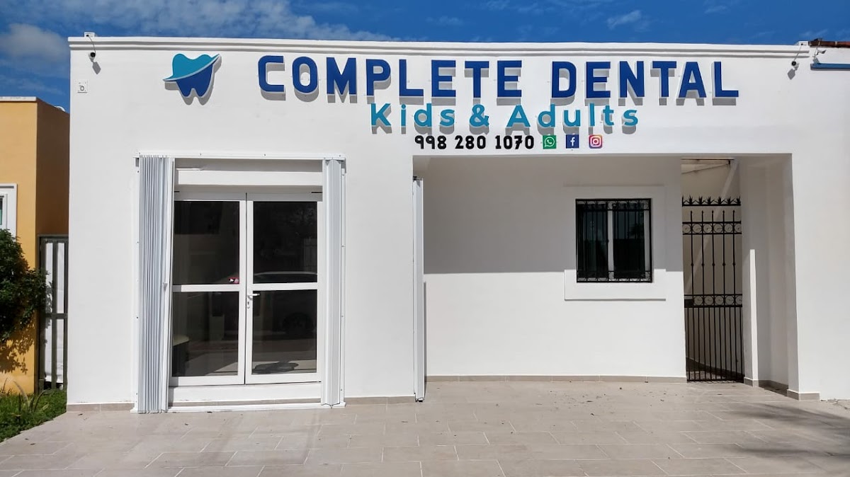 Complete Dental - dental clinic in Cancun, Mexico