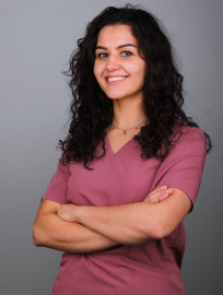 Dr. Kamila Dziubek