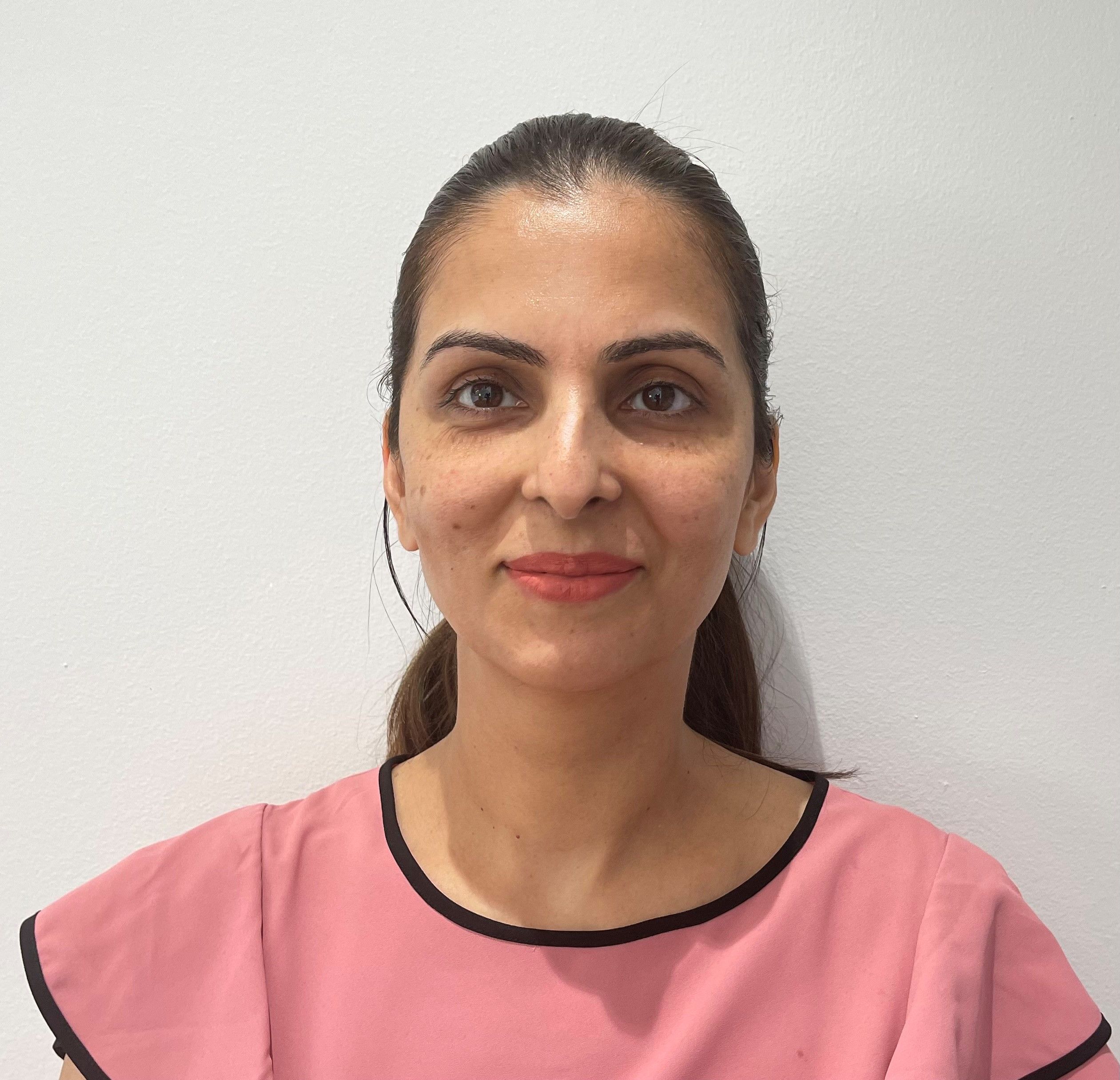 Dentist Gurpreet Kaur - General dentistry