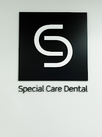 Oval Dental