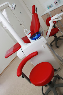 Divine Dental Centre - Palm Beach