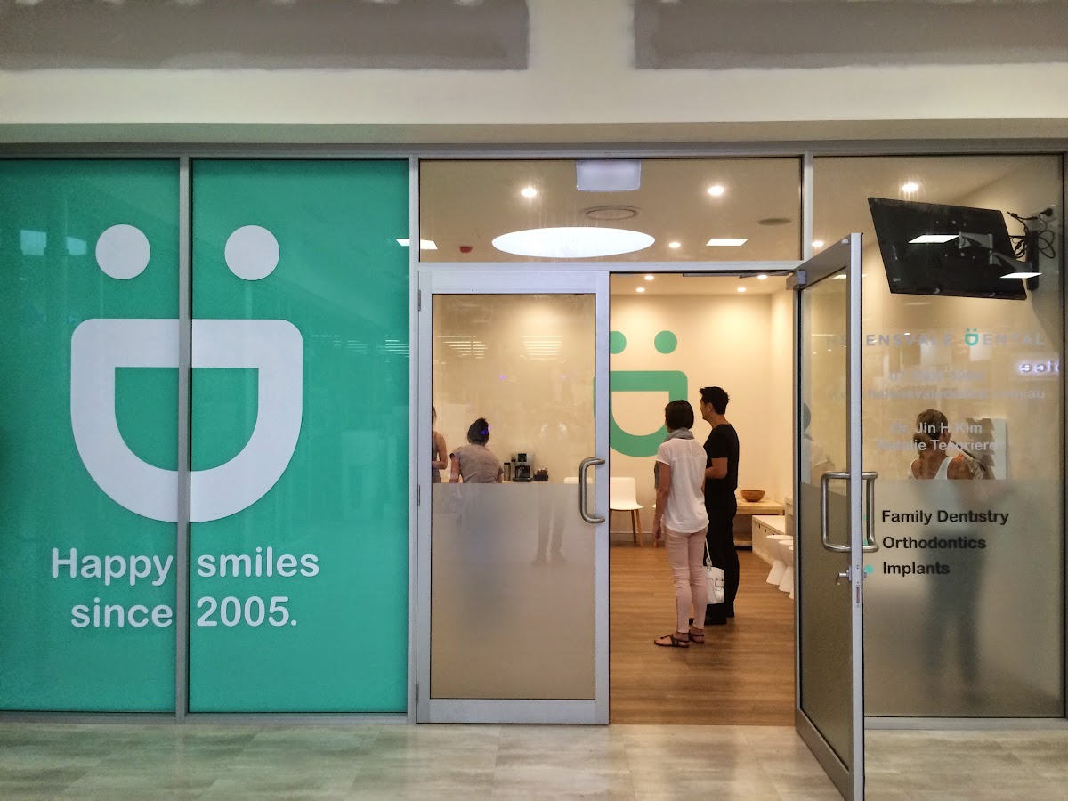 Helensvale Dental - dental clinic in Gold Coast, Australia