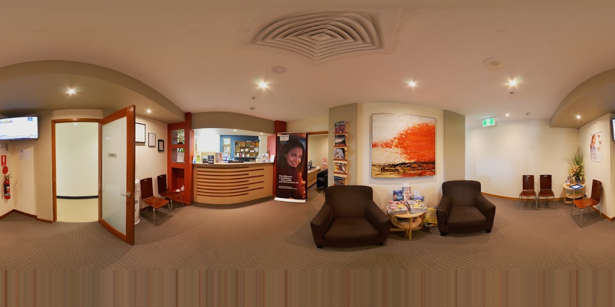 Dentists on Broadbeach - Dr Nigel Seeto