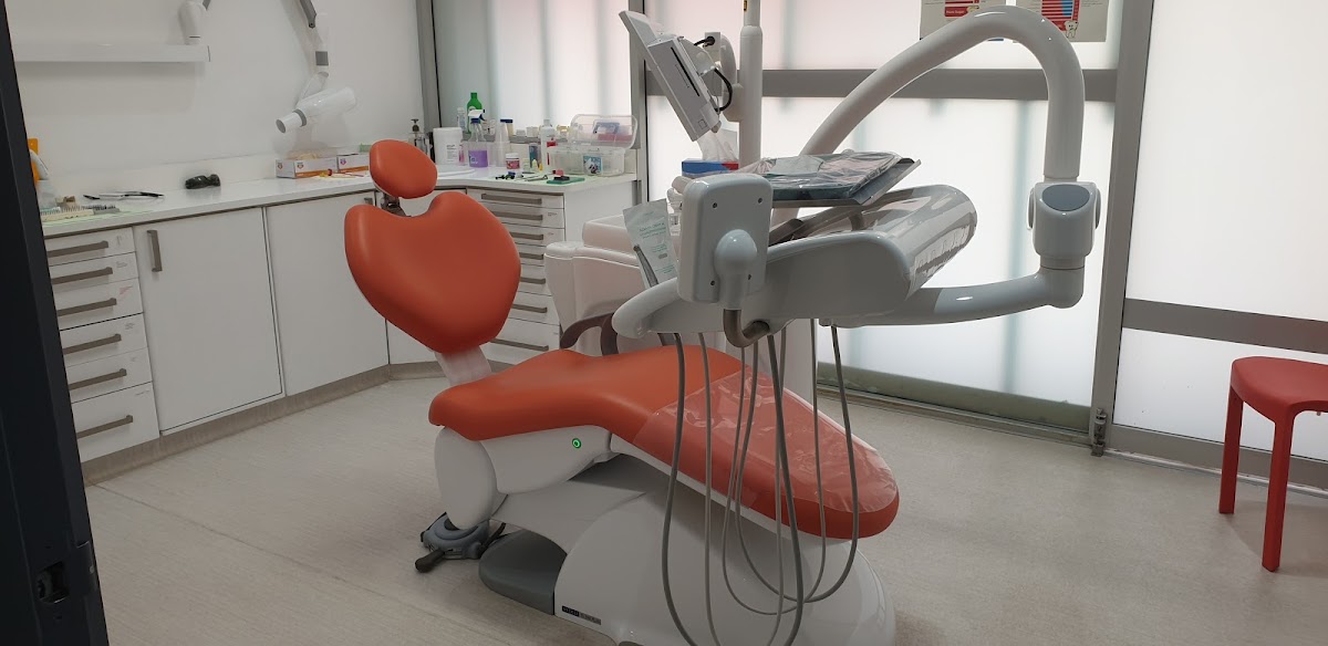 Fairy Meadow Family Dentist Wollongong - dental clinic in Wollongong, Australia