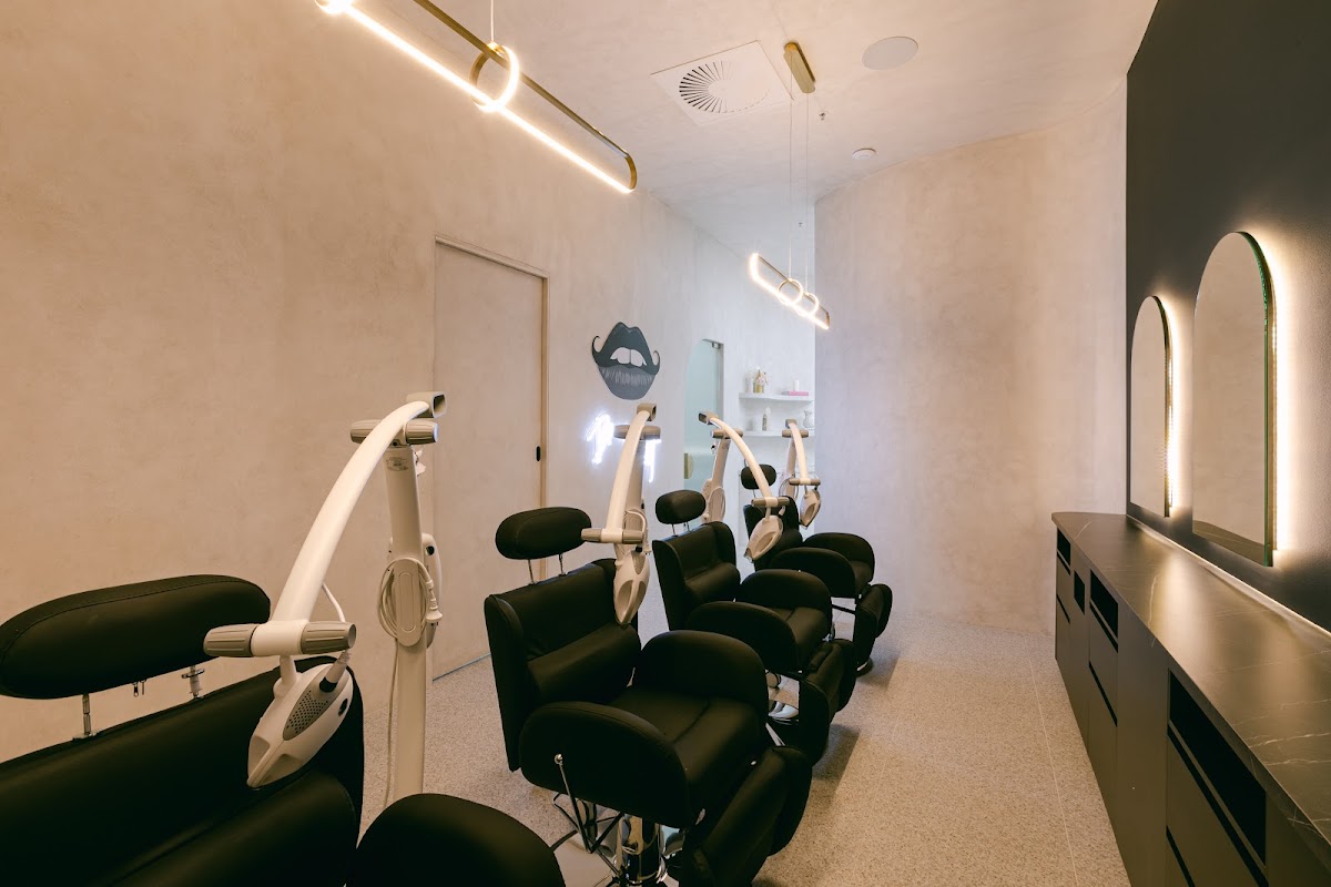 Aesthetik Dental - Geelong - dental clinic in Geelong, Australia