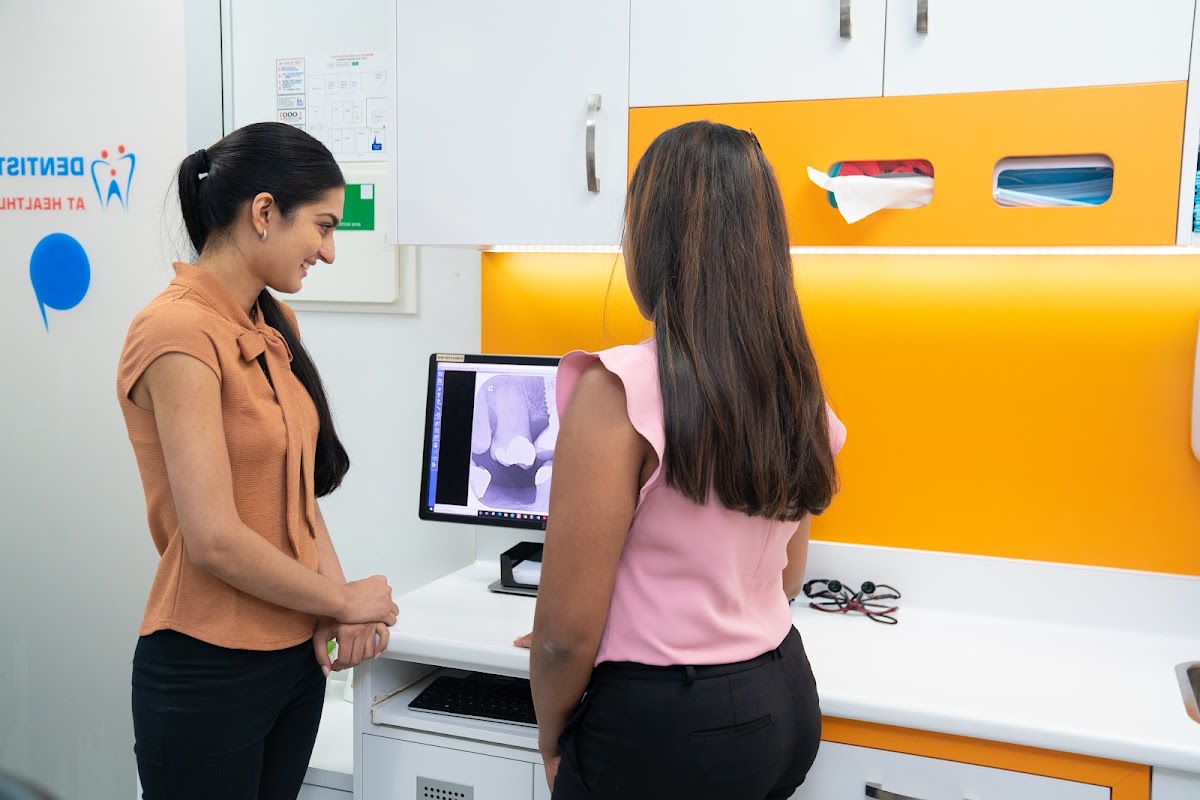 Smile Studio NQ / Dentist at Healthlink - dental clinic in Townsville, Australia