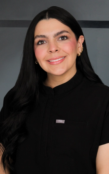 Specialist Melissa López - Oral rehabilitation