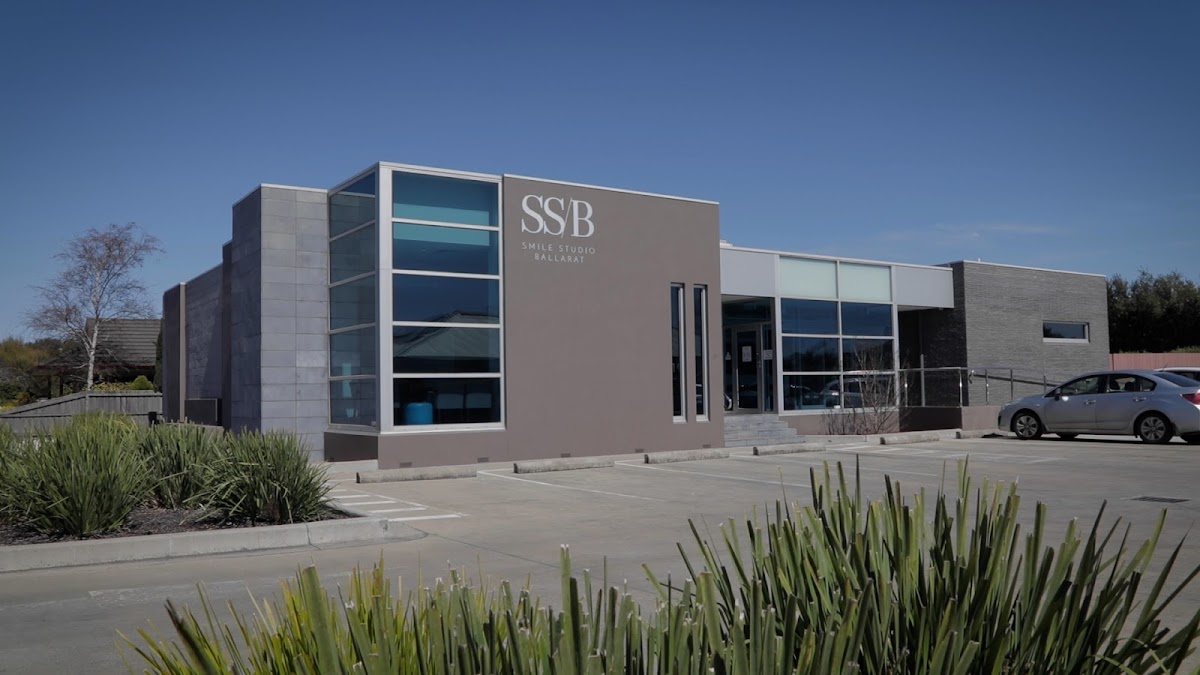 Smile Studio Ballarat Alfredton Dentist - dental clinic in Ballarat, Australia