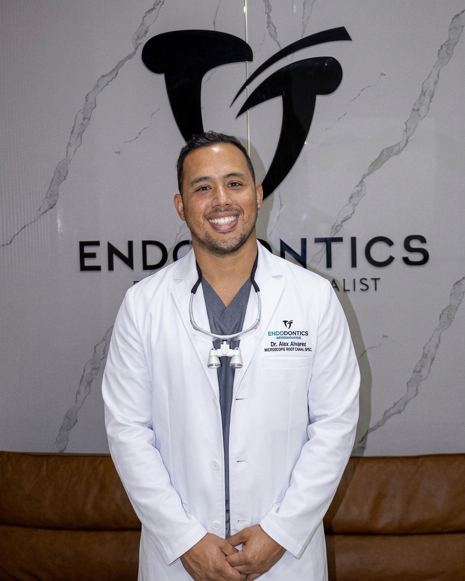 Root Canal Specialist Alex Alvarez Barron - Endodontics