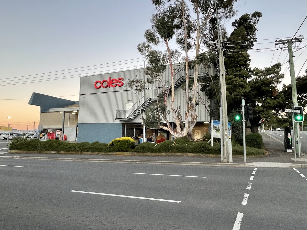 Coles Wellington St - dental clinic in Launceston, Australia