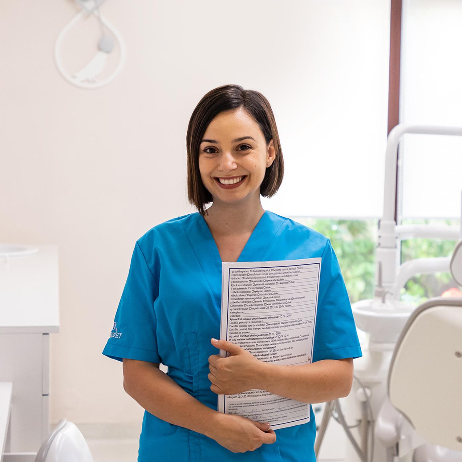 Dr. Adelina Budis