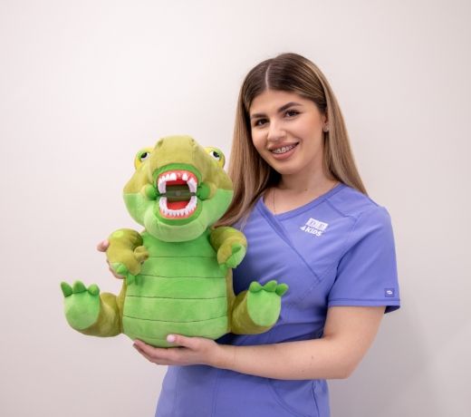 Dr. Anita Nicolae