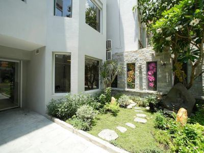 Elite Implant Clinic in Ho Chi Minh City, Vietnam, photograph 8