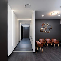 Mark Brisley Dental (Prakhya Dental)