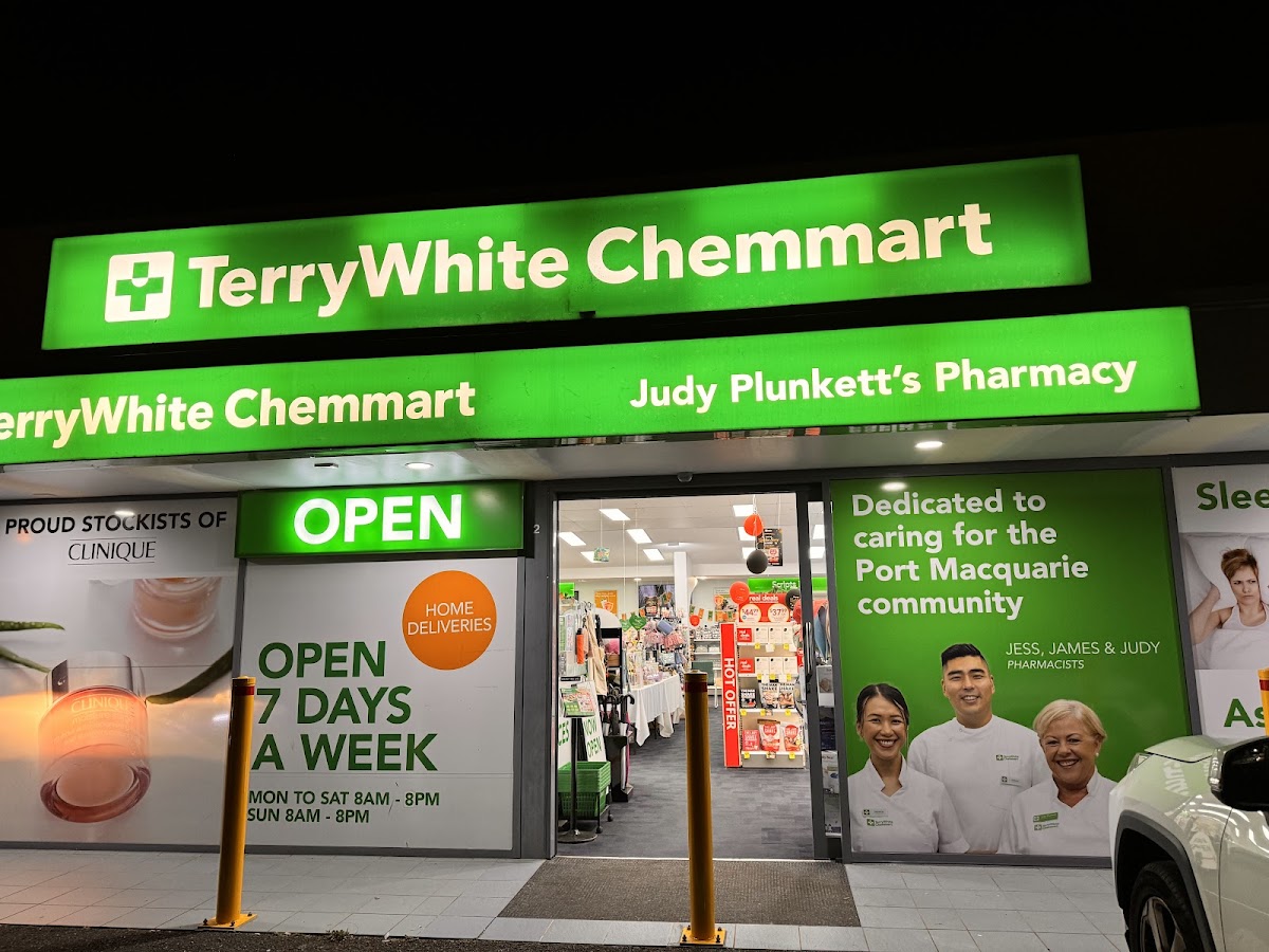 Plunkett's TerryWhite Chemmart Port Macquarie - dental clinic in Port Macquarie, Australia