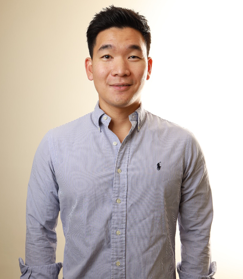 Dentist Jun Han Yoon - Aesthetic dentistry, oral surgery, implantology