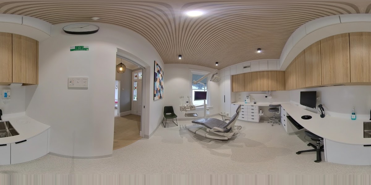 Oldaker Street Dental - dental clinic in Devonport