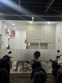 S. Dental Clinic ຄລີນິກປົວແຂ້ວ ເອສ.