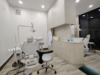 S. Dental Clinic ຄລີນິກປົວແຂ້ວ ເອສ.