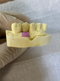 Dentista 24h - Centro SP - Urgências - Dr. Bruno Frison - CROSP 128.512