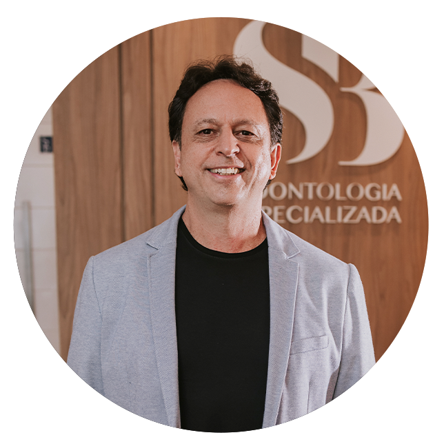 Clinical Coordinator, Implantologist (CRO 26500) Sérgio Barbosa - Implantology, periodontia, dental prosthetics