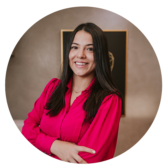 Restorative and Prosthetics Dentist (CRO 125649) Aline Teles - Preventive, restorative dentistry, dental prosthetics