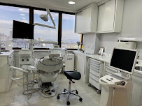 Odonto Liuzzi | Lentes de Contato Dental | Prótese Protocolo | Ortodontia | Periodontia | Implante Dentário | Dental Tourism