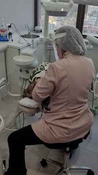 Odonto Liuzzi | Lentes de Contato Dental | Prótese Protocolo | Ortodontia | Periodontia | Implante Dentário | Dental Tourism