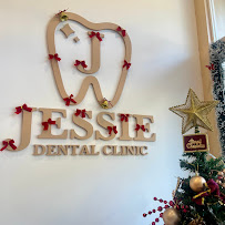Jessie - FairyDent Dental Clinic จัดฟันกับหมอเจสซี่(หลัง มช.)