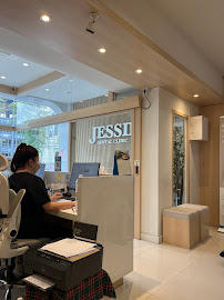 Jessie - FairyDent Dental Clinic จัดฟันกับหมอเจสซี่(หลัง มช.)