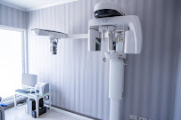 Say Teeth Dental Clinic คลินิกทันตกรรม เซย์ทีธ ทำฟัน-จัดฟัน x-ray3มิติ หลังมช