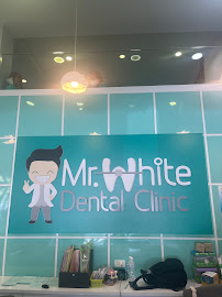 Mr.White Dental Clinic