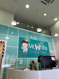 Mr.White Dental Clinic